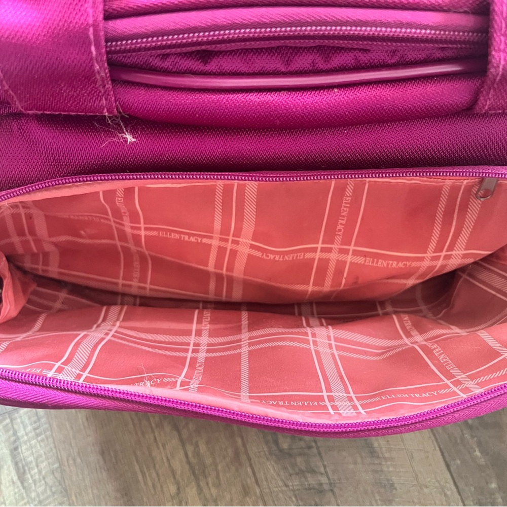 Ellen Tracy Magenta Travel Bag - Picture 6 of 11